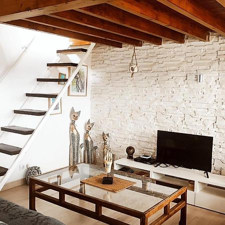 Beautiful Chalet With Wifi And Free Parking Arona  Exteriér fotografie