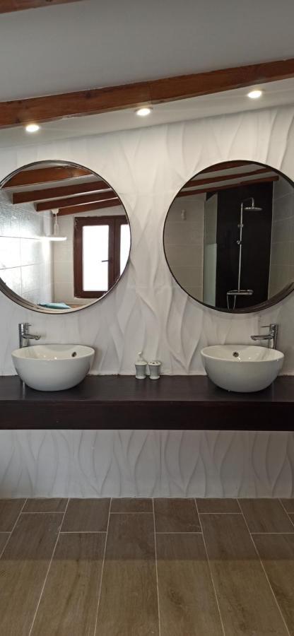 Beautiful Chalet With Wifi And Free Parking Arona  Exteriér fotografie